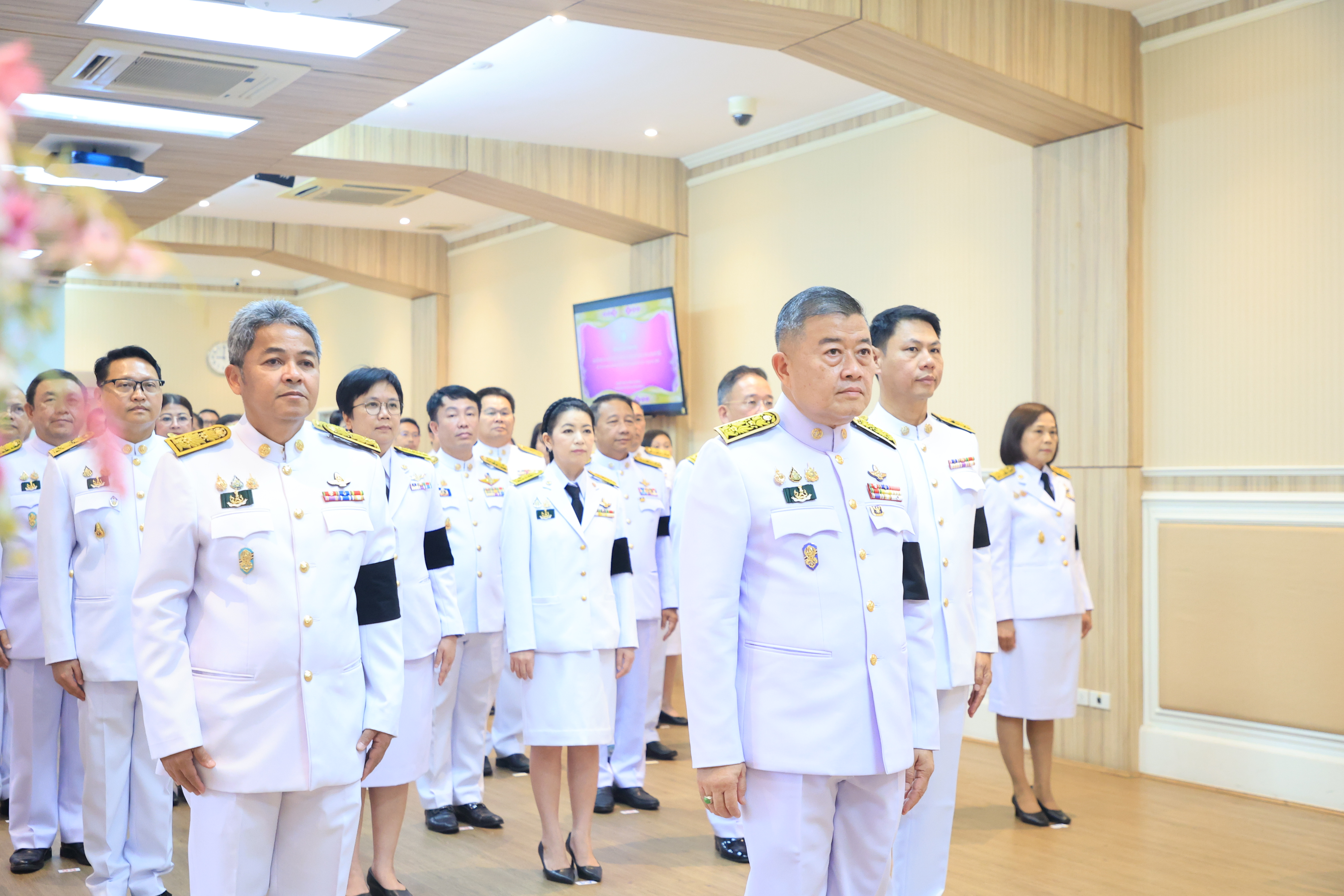 title - เลขาธิการ ส.ป.ก. ลงนามถวายพระพร สมเด็จพระนางเจ้าฯ พระบรมราชินี เนื่องในโอกาสวันเฉลิมพระชนมพรรษา 48 พรรษา 3 มิถุนายน 2568 ณ กระทรวงเกษตรและสหกรณ์